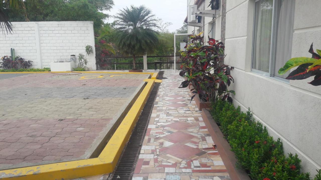 Hotel Paradise Beach Playas Extérieur photo